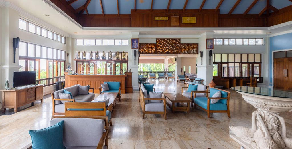 Namaka Resort Phuket 5*, The Fair House Beach Resort Samui 4* e Montien Surawong Bangkok 5*