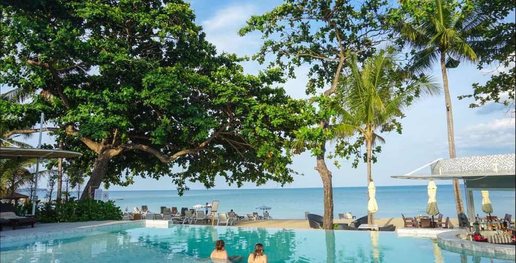 Namaka Resort Phuket 5*, The Fair House Beach Resort Samui 4* e Montien Surawong Bangkok 5*