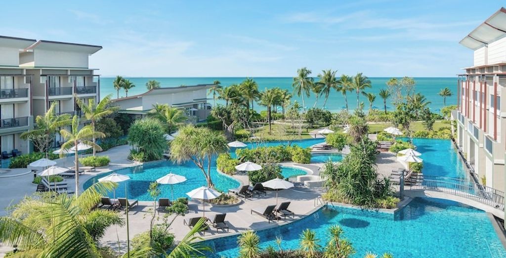 Namaka Resort Kamala Phuket 5*, Island Escape Burasari, Coconut Island 5* e Le Méridien Khao Lak Resort & Spa 5*