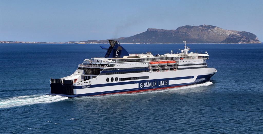 Rina 4* con vuelos o Ferry Grimaldi Lines