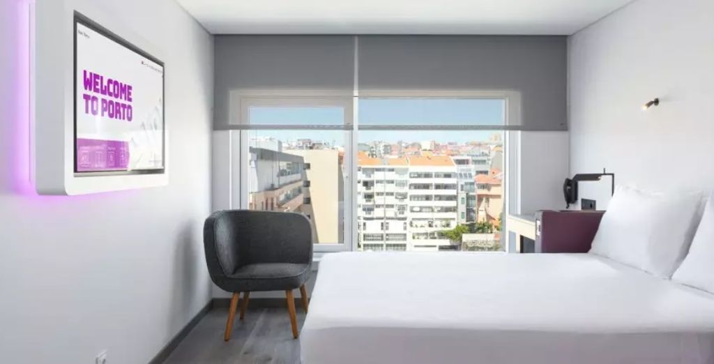 Yotel Porto 4*