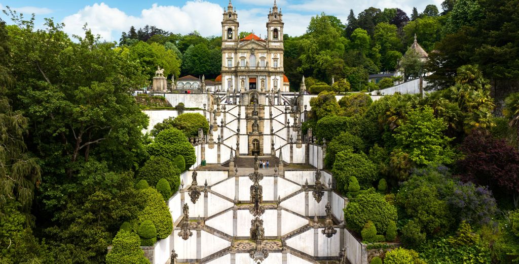 Tour di gruppo: Tra azulejos e la meta finale del cammino millenario