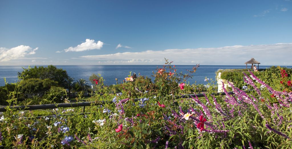 Suite Hotel Eden Mar 4*