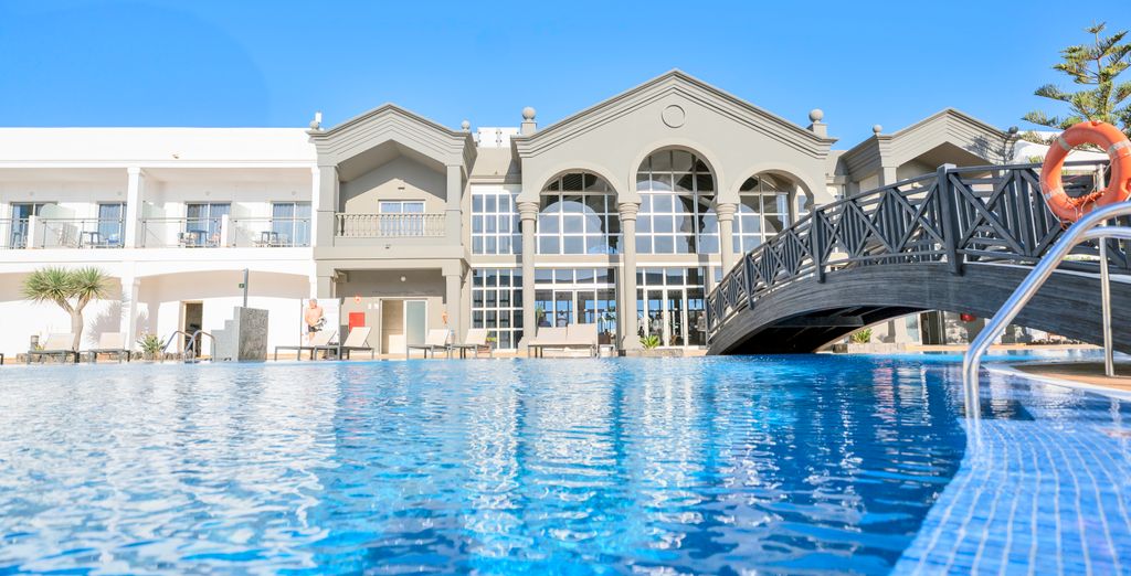 Hotel Coral Cotillo Beach 4*