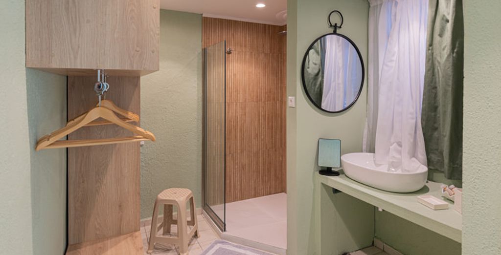 Triton Hotel 4*