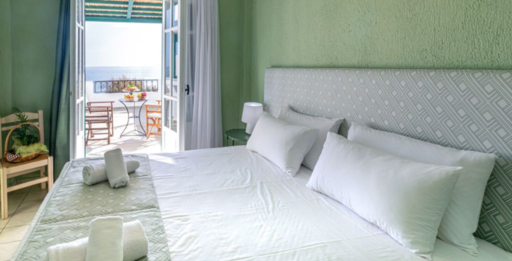 Triton Hotel 4*