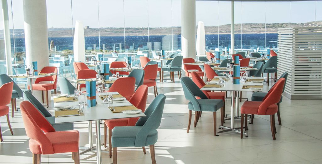 Ramla Bay Resort 4*