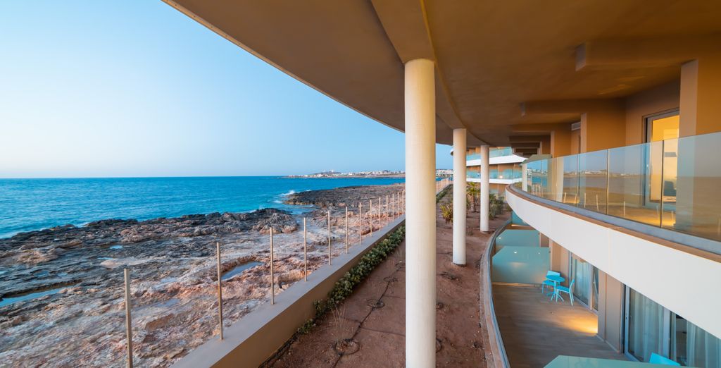 Ramla Bay Resort 4*