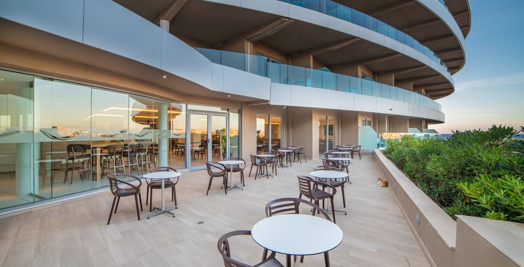 Ramla Bay Resort 4*