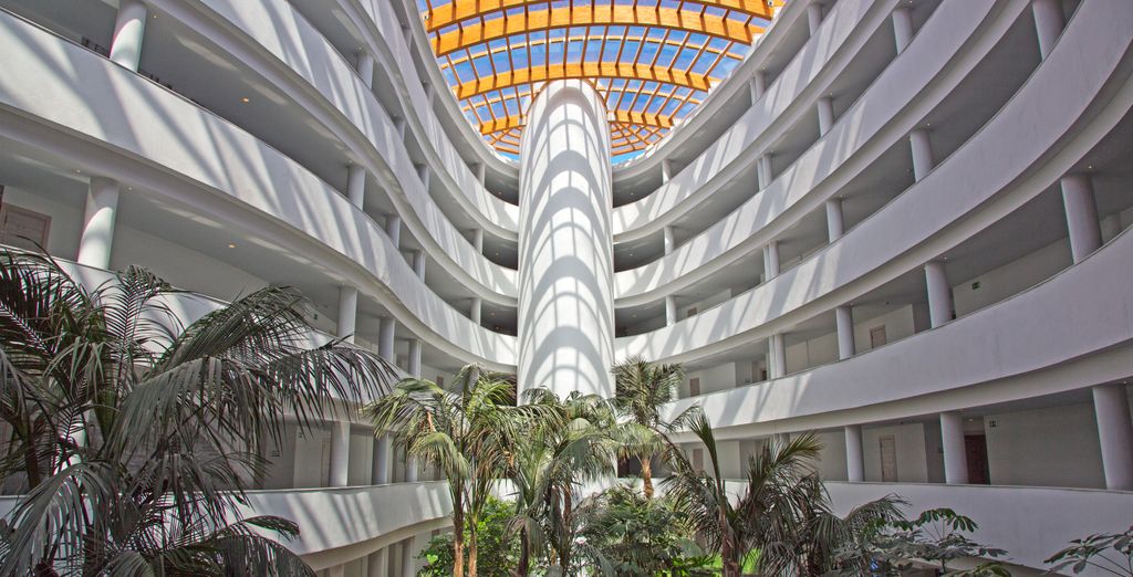 Ramla Bay Resort 4*