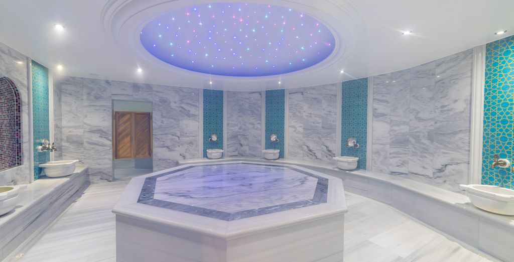 Ramla Bay Resort 4*