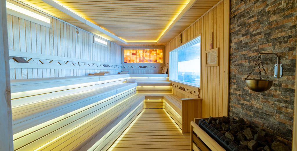 Ramla Bay Resort 4*