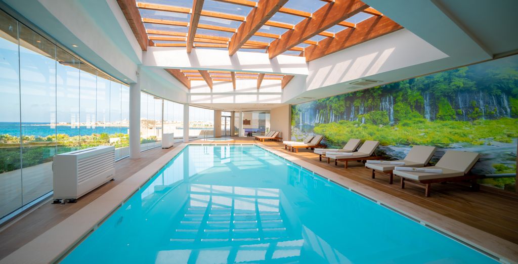 Ramla Bay Resort 4*