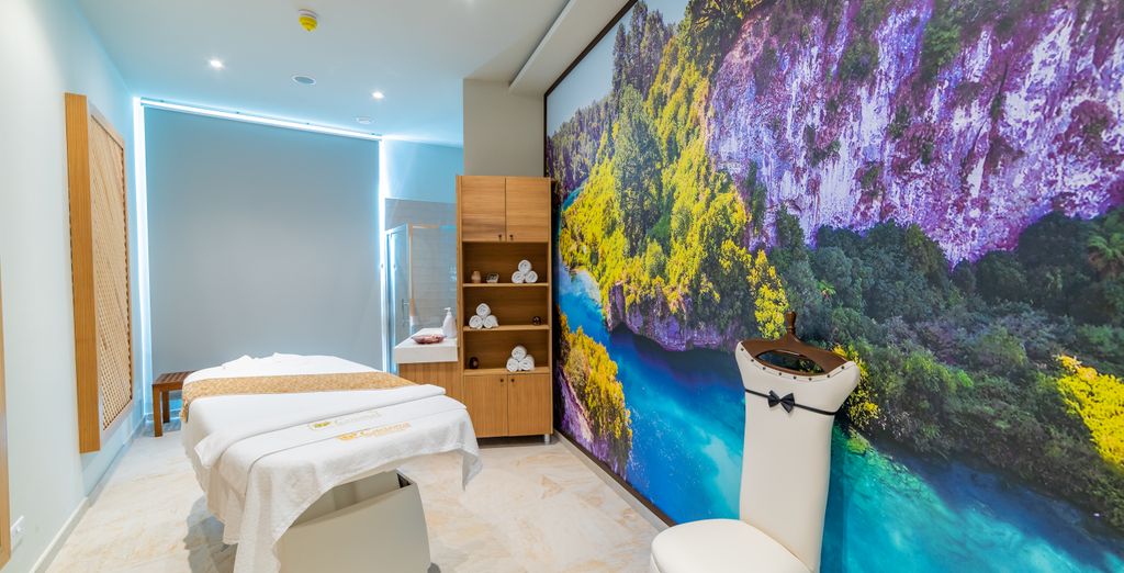 Ramla Bay Resort 4*