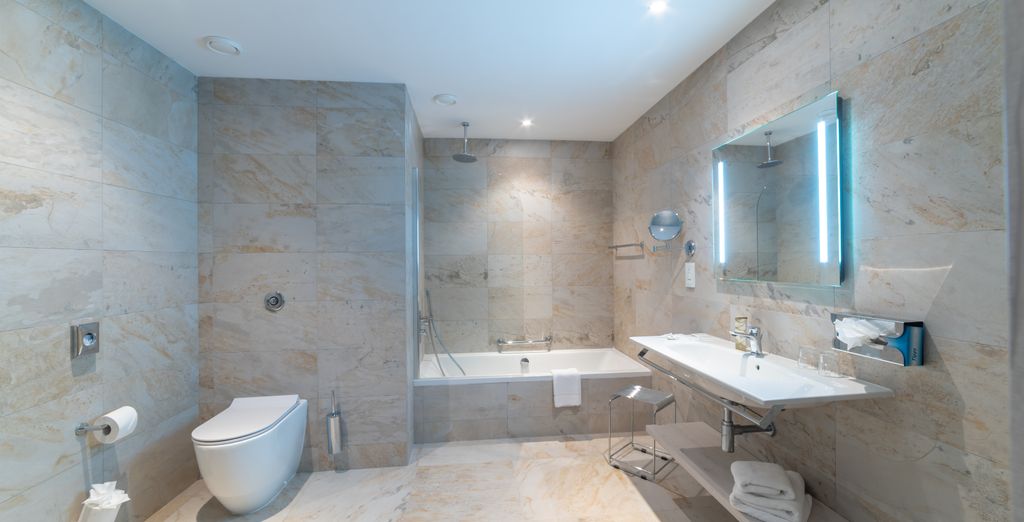 Ramla Bay Resort 4*