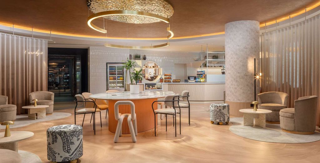 Mercure London Earls Court 4*