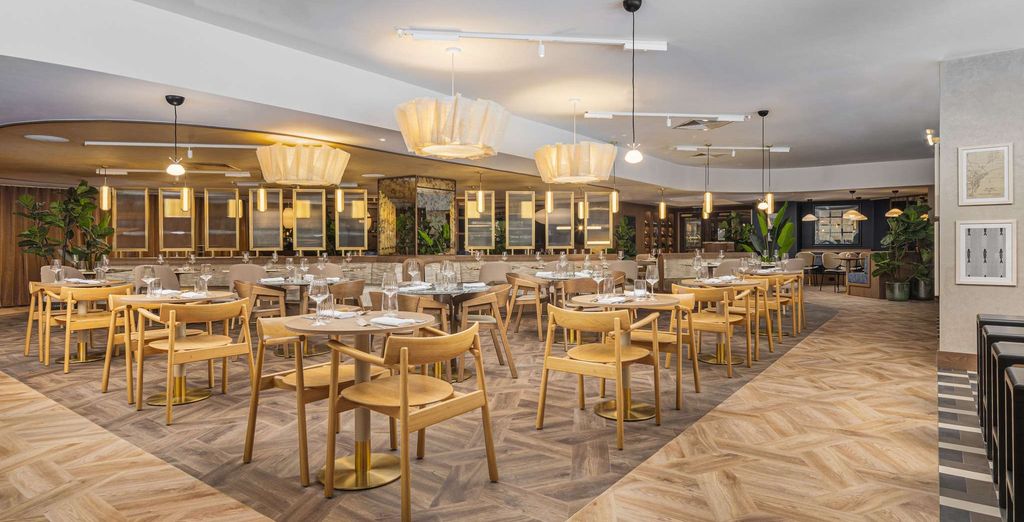 Mercure London Earls Court 4*