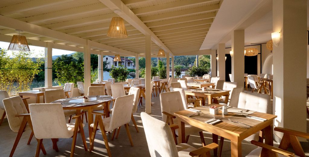 Corfu Acharavi Hotel 4*