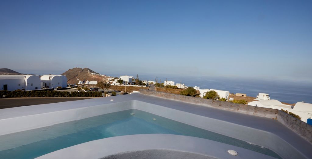 Athiri Santorini Apartments & Suites
