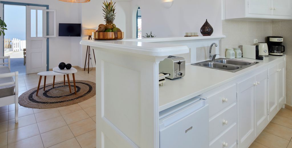 Athiri Santorini Apartments & Suites