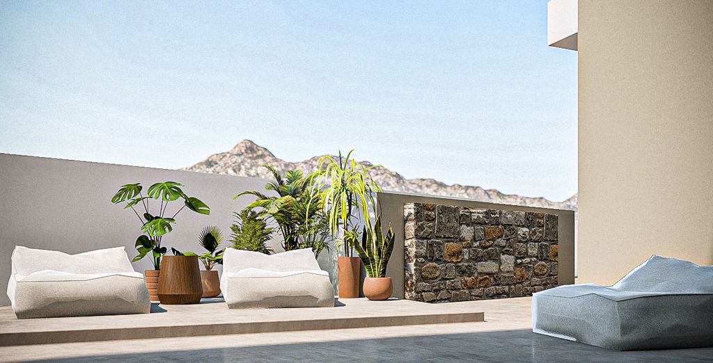 Nami Hotel & Suites 4*