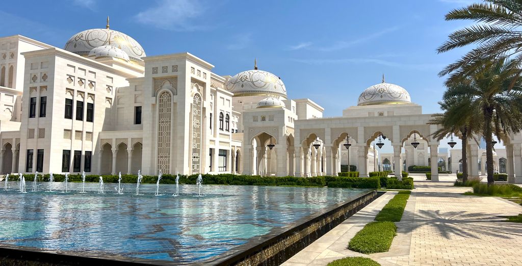 Grand Hyatt Abu Dhabi Hotel & Residences Emirates Pearl 5* e Barceló Whale Lagoon Maldives 5*
