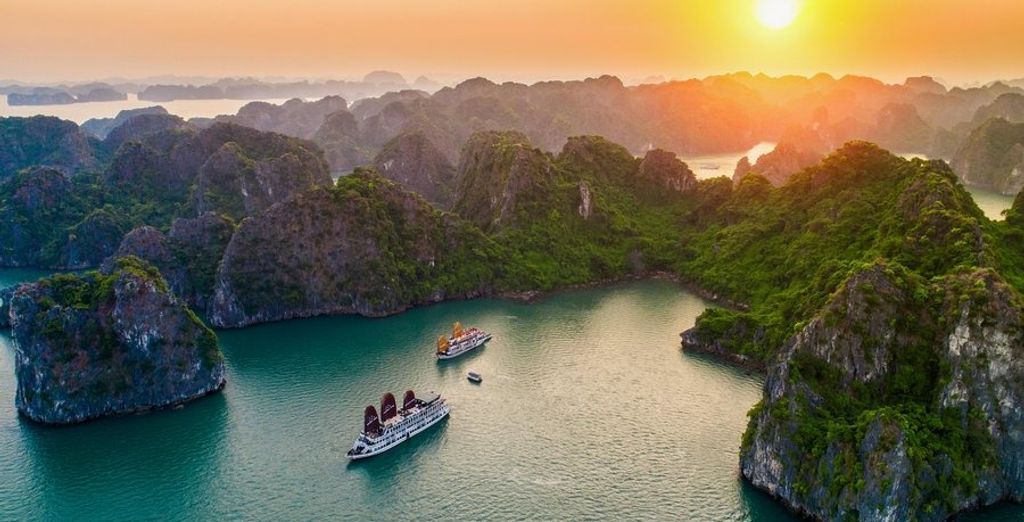 Tour privato: Tra storia, sapori e paesaggi incantati con possibile prolungamento a Hoi An