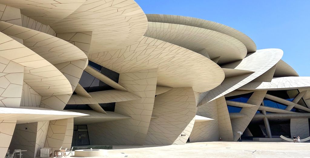 The Ritz-Carlton, Doha 5* con possibile estensione al The Outpost Al Barari 5*