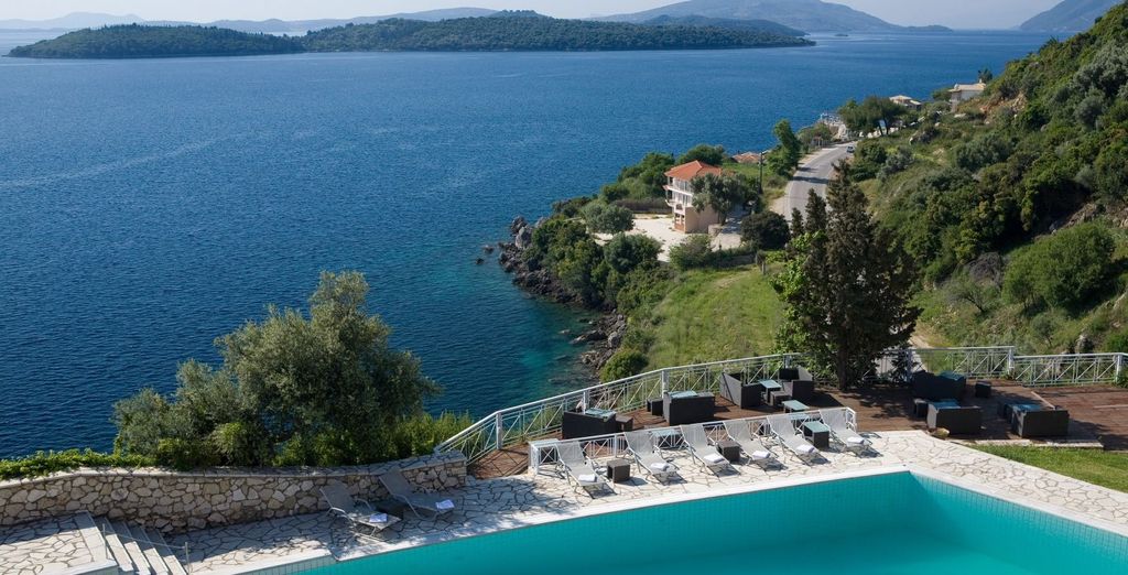 Red Tower Hotel 4*