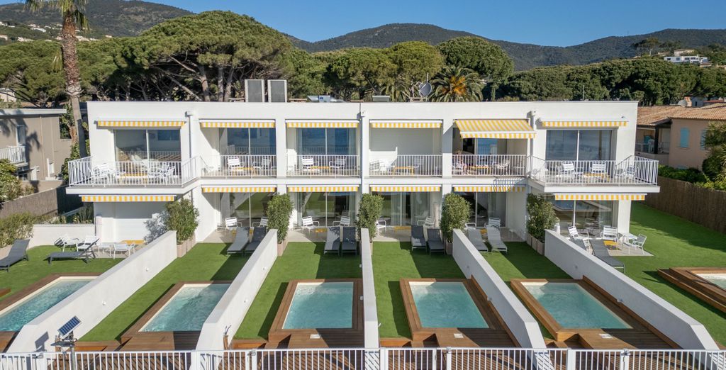 Hotel Belle Vue Cavalaire 4*