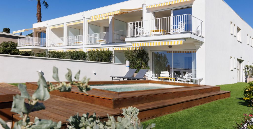 Hotel Belle Vue Cavalaire 4*