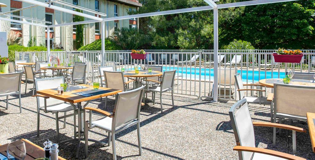 Hotel Mercure Aix-en-Provence Beaumanoir 4* e Hotel Villa Borghese 4*