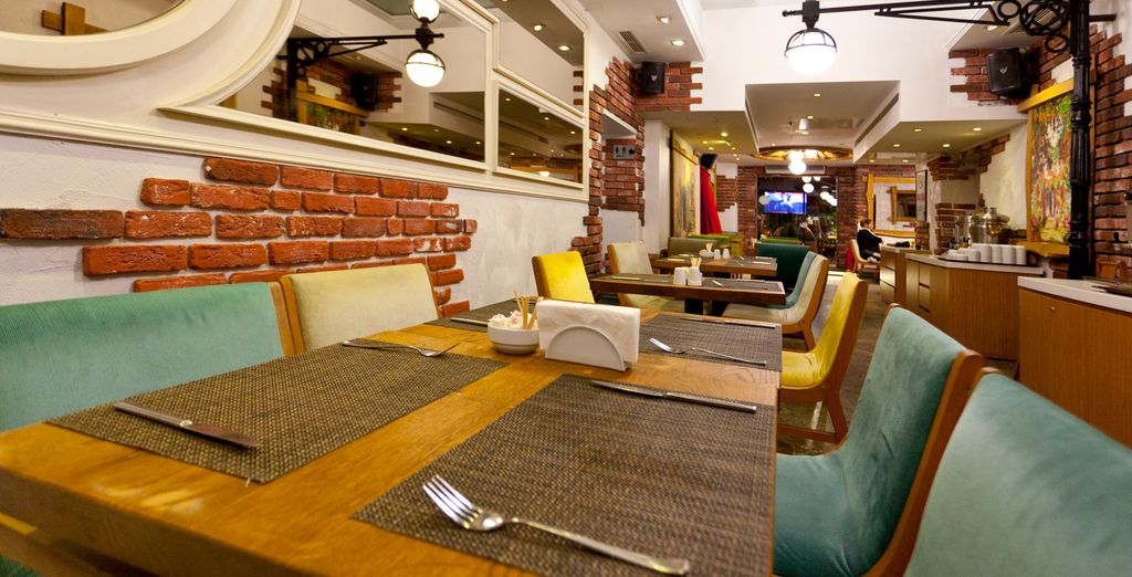 Pera Tulip Hotel 4*