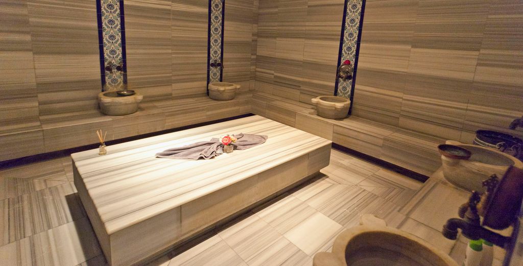 Pera Tulip Hotel 4*