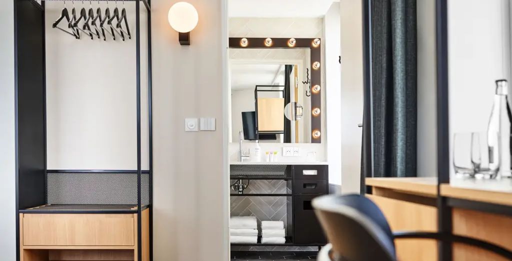 H4 Wyndham Paris Pleyel 4*