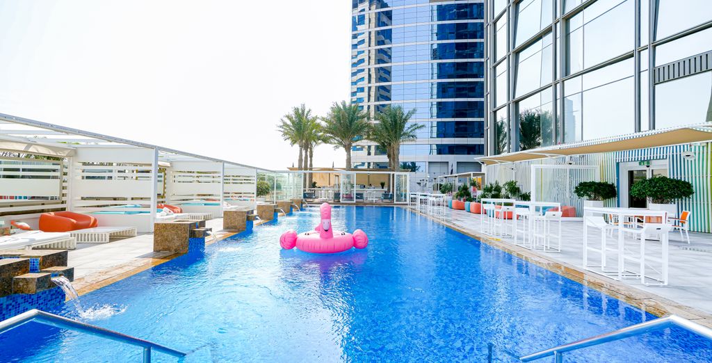 Media One Hotel 4*