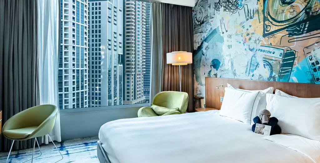 Media One Hotel 4*