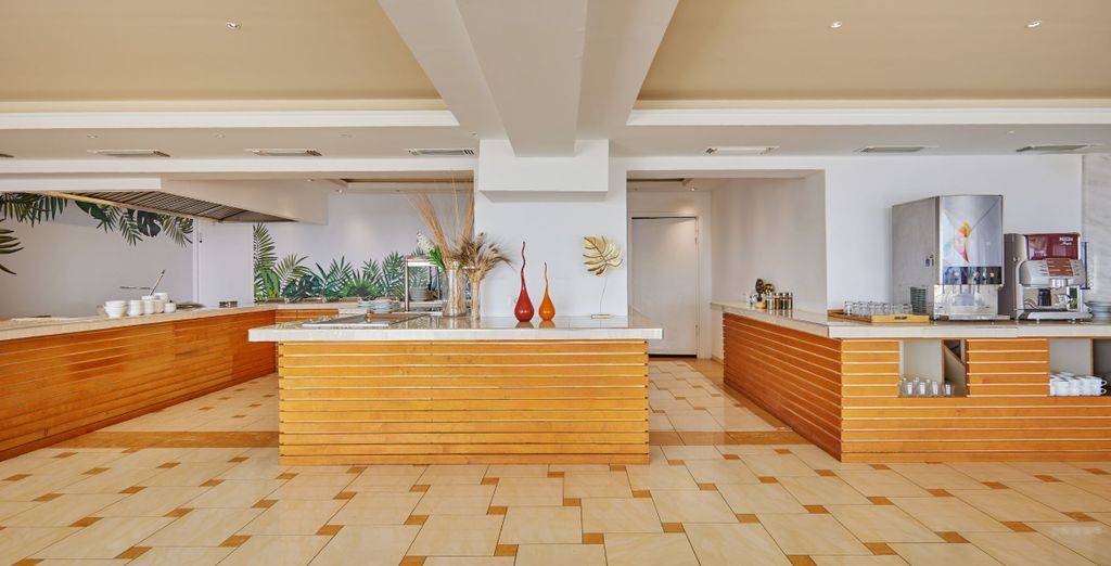  Gerakas Belvedere Luxury Suites 4*