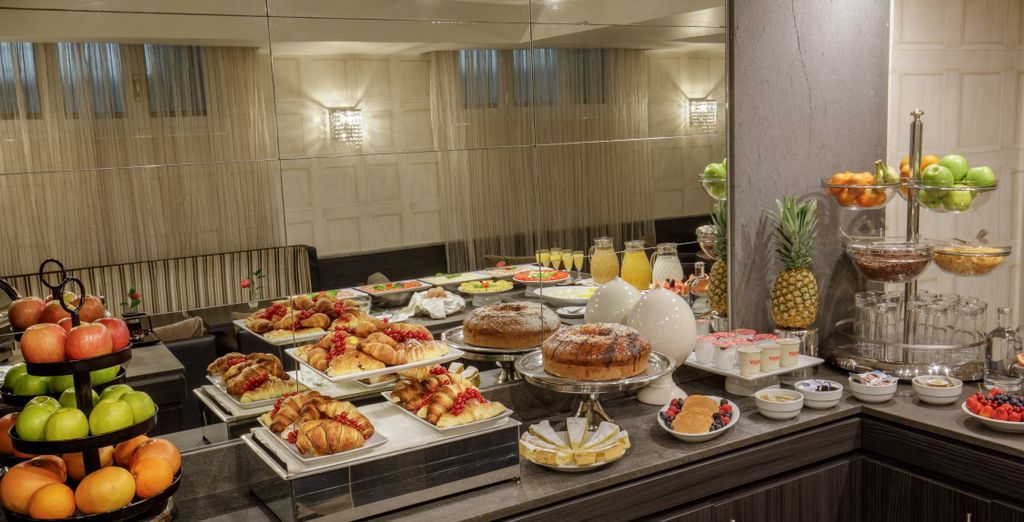 Hotel Royal Court 4*