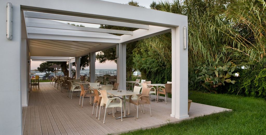 Geraniotis Beach Hotel & Resort 4*