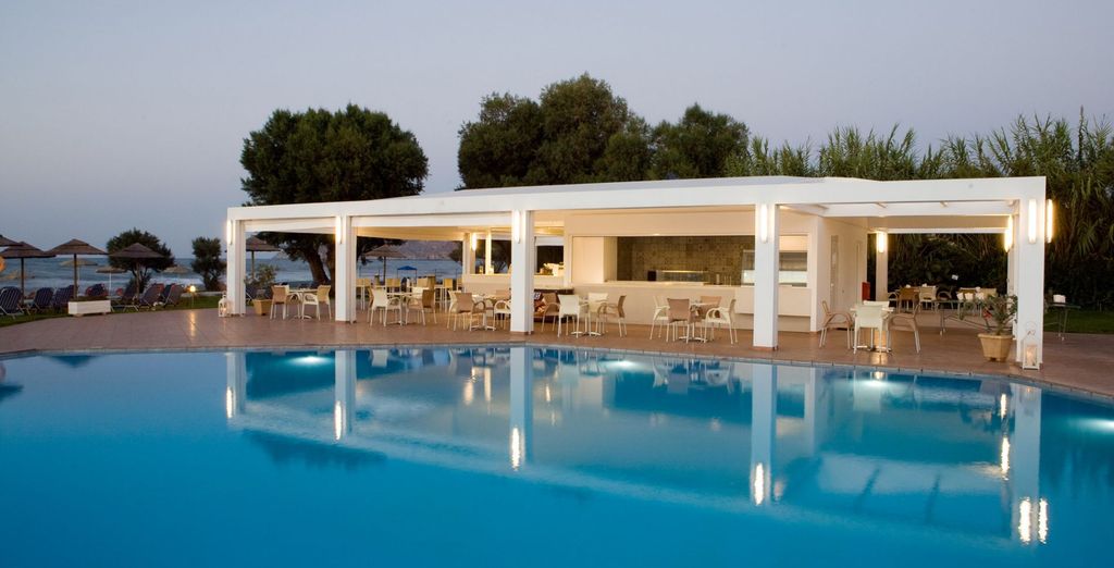 Geraniotis Beach Hotel & Resort 4*