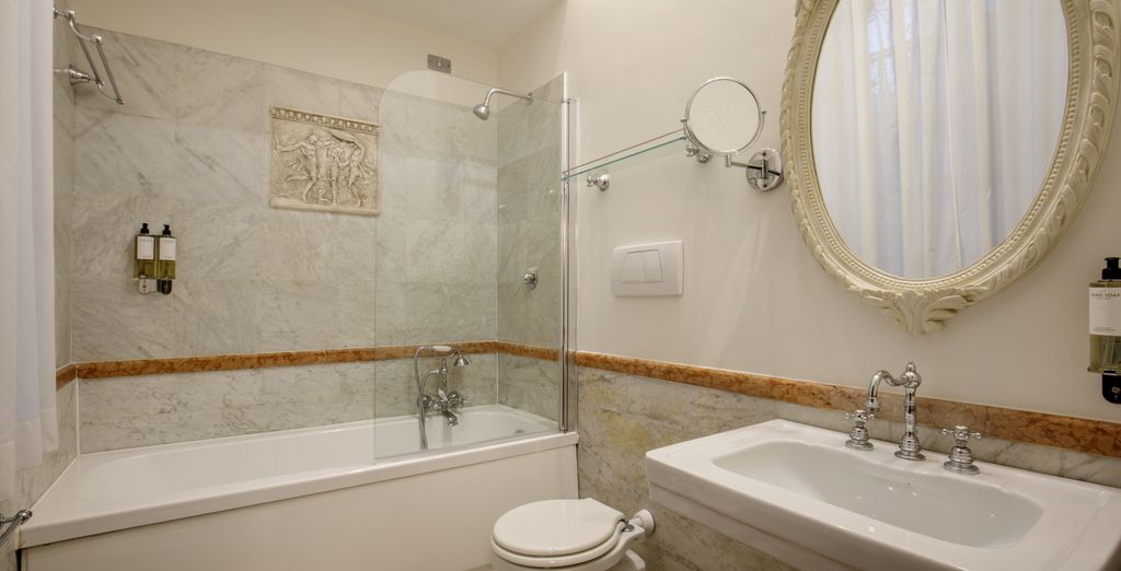 Hotel Royal Court 4*