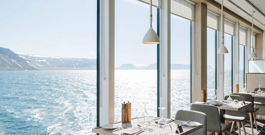 MS Fridtjof Nansen & Fosshotel Reykjavík 4*