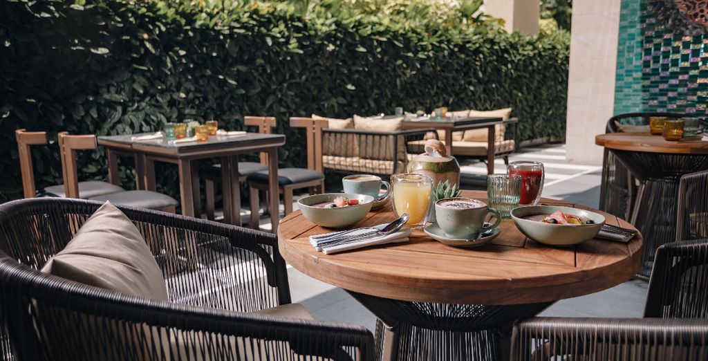Grand Mercure Khao Lak Bangsak 5* con possibile pre-estensione al Nysa Hotel Bangkok Sukhumvit 11 5*