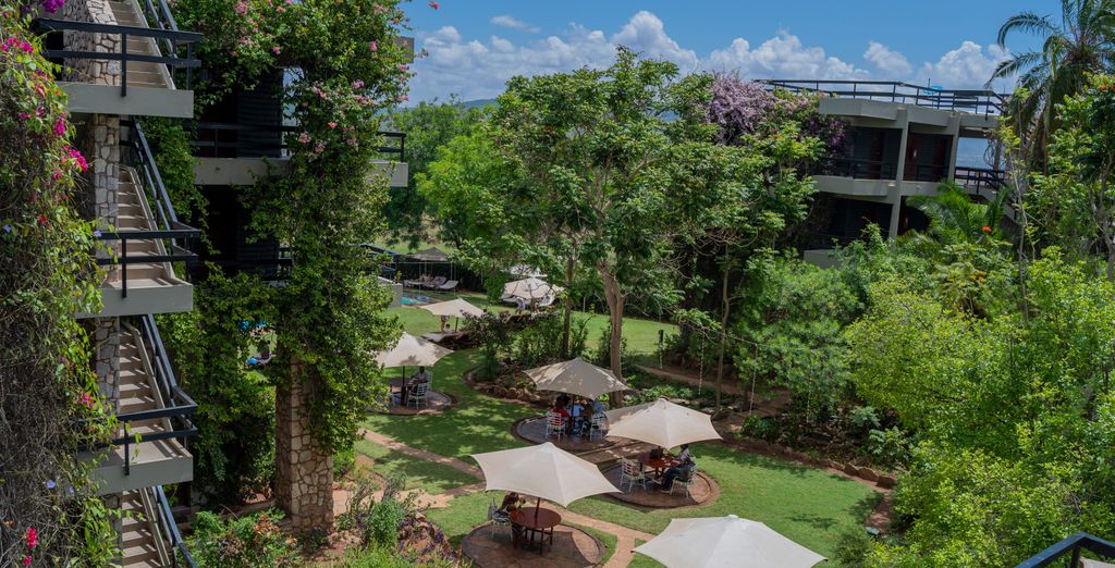 PrideInn Flamingo Beach Resort & Spa Mombasa 4* e safari nei parchi naturali