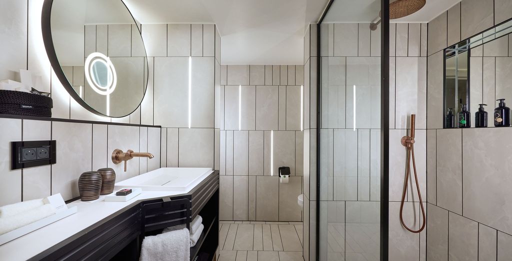 Cardo Brussels, Autograph Collection 4*