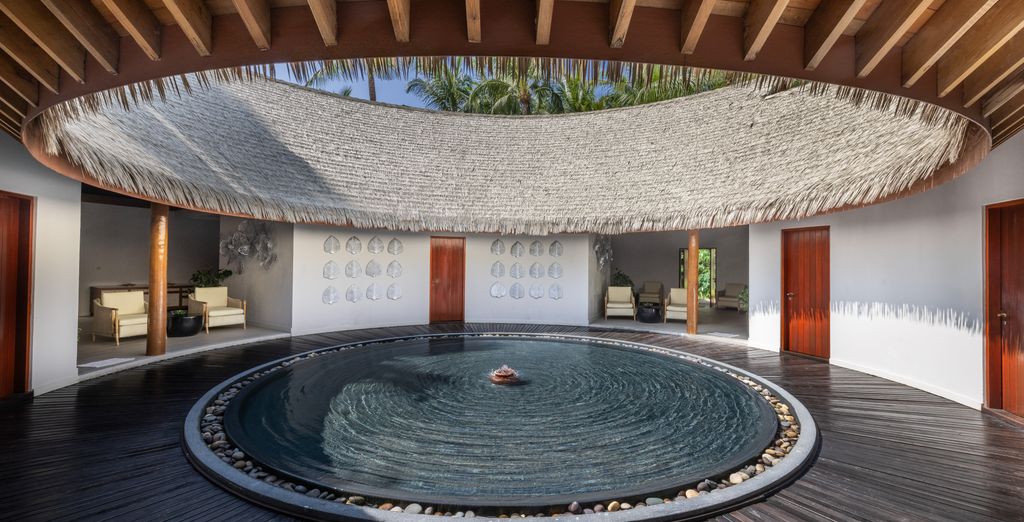 Dusit Thani Maldives 5*