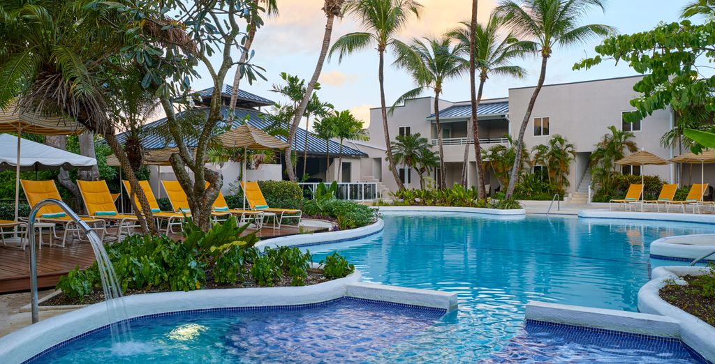 Waves Resort & Spa 4*
