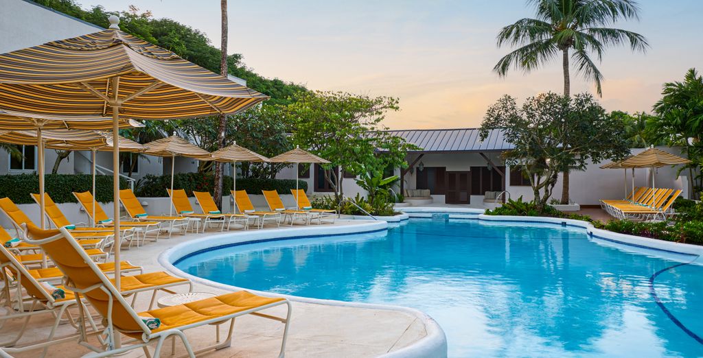 Waves Resort & Spa 4*