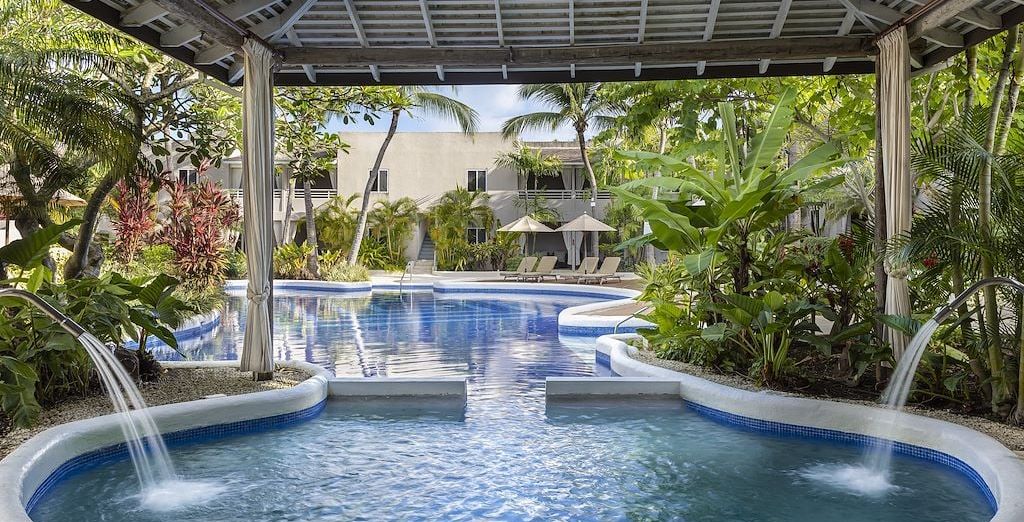 Waves Resort & Spa 4*